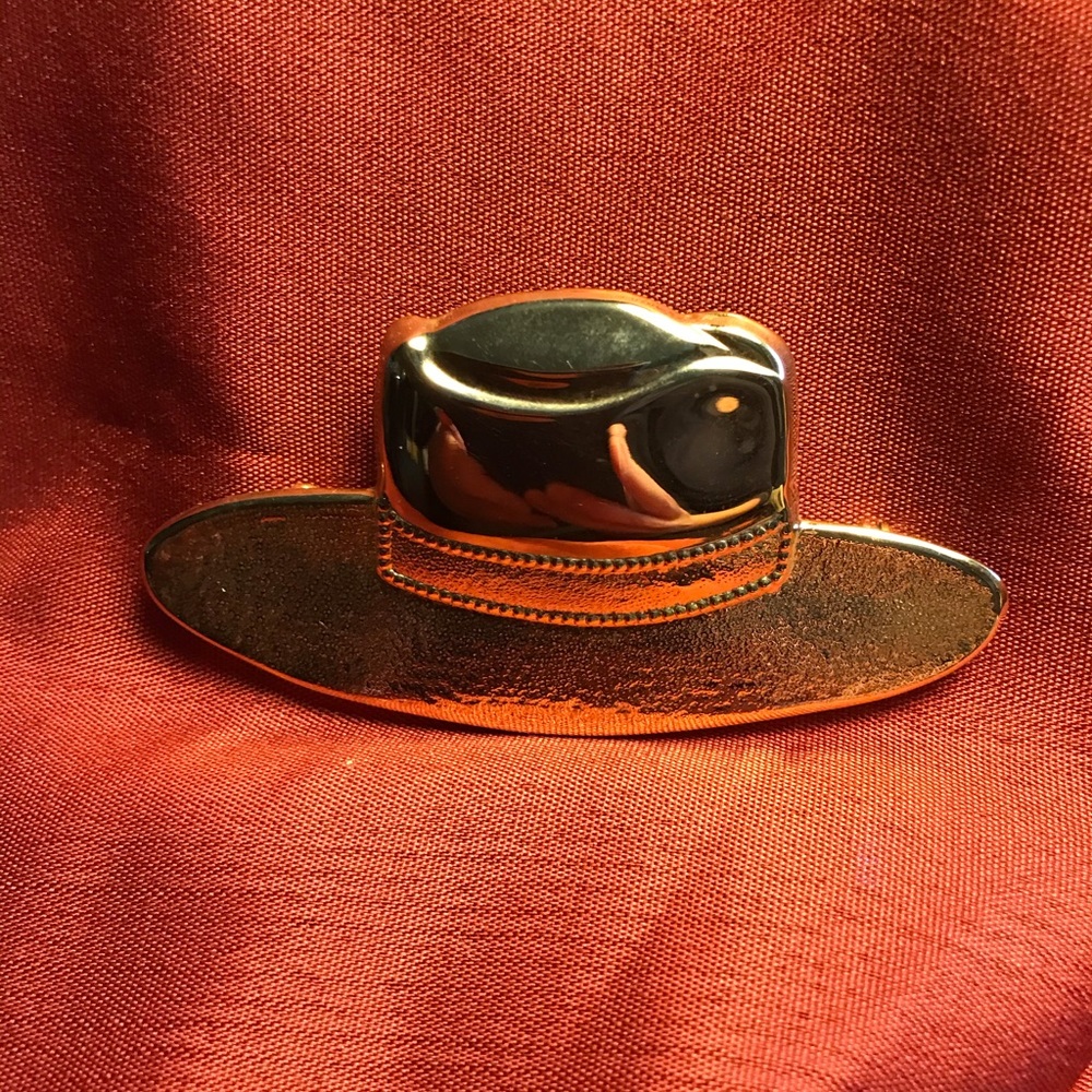Park Lane hat lapel Pin